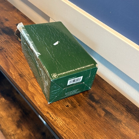 Vintage 1995 International Silver Co. set of 3 silverplated tree candlesticks - Picture 11 of 11